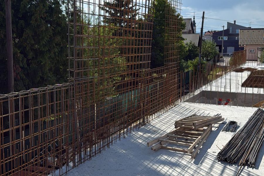 Temelji prizemlja i deka završeni